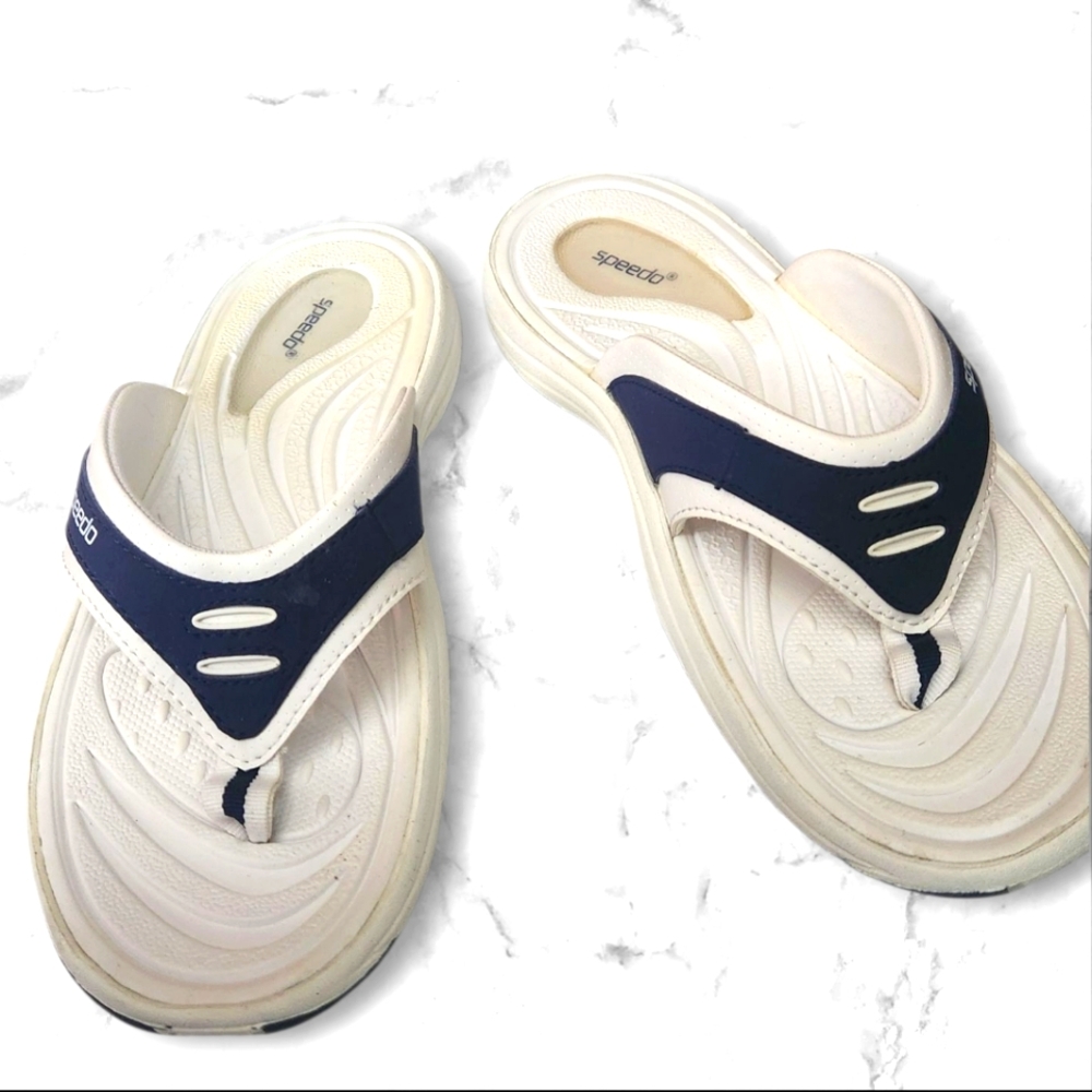 Speedo White and Blue Flip Flops- Womens Size 6